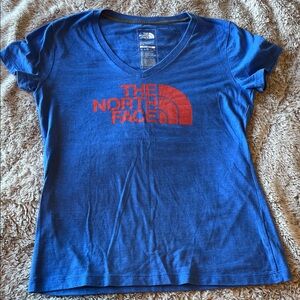 The North Face Women's V-Neck Blue Tee Outdoors Casual Athleisure Cotton Blend